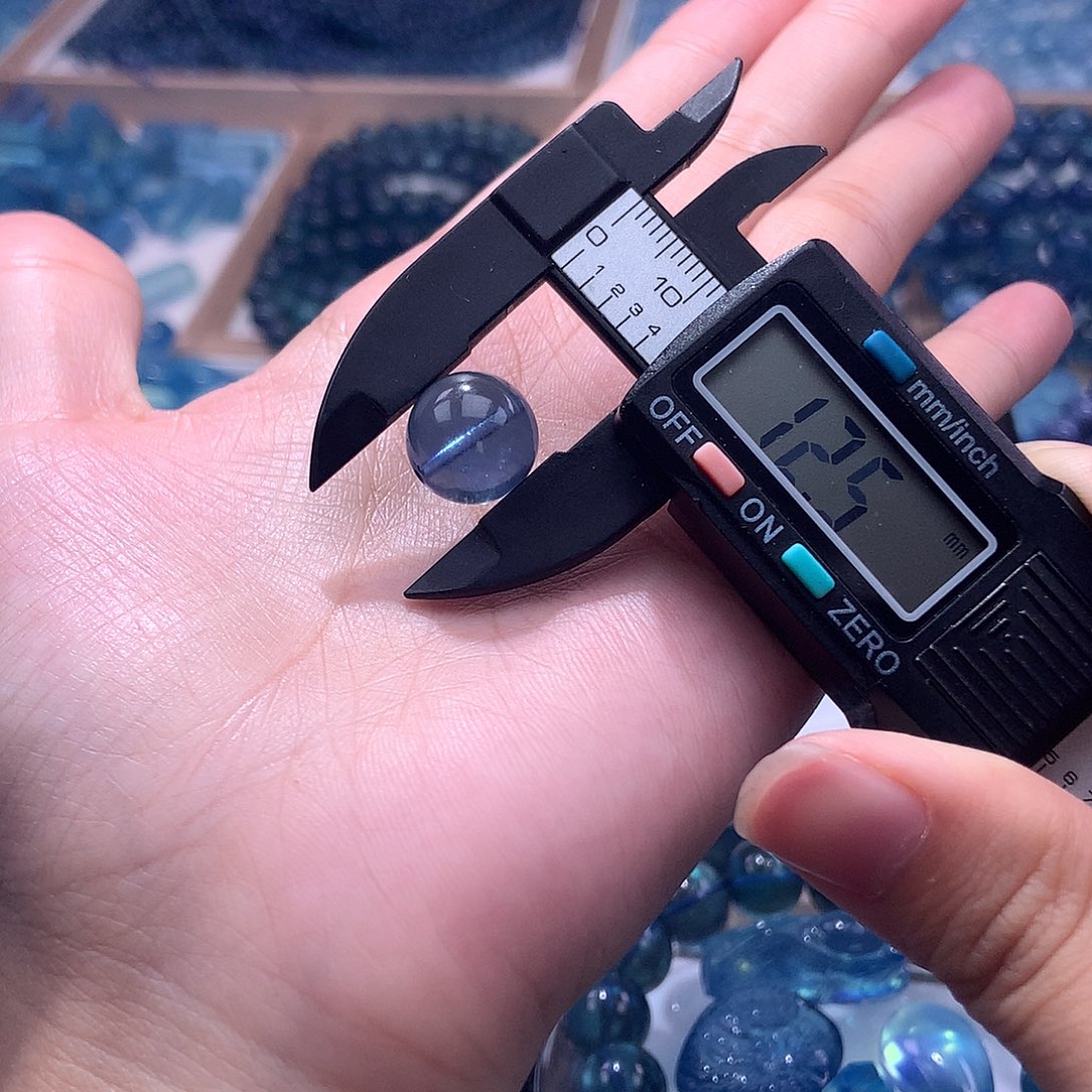 未镶嵌手串海蓝宝石12.5mm微瑕 150元