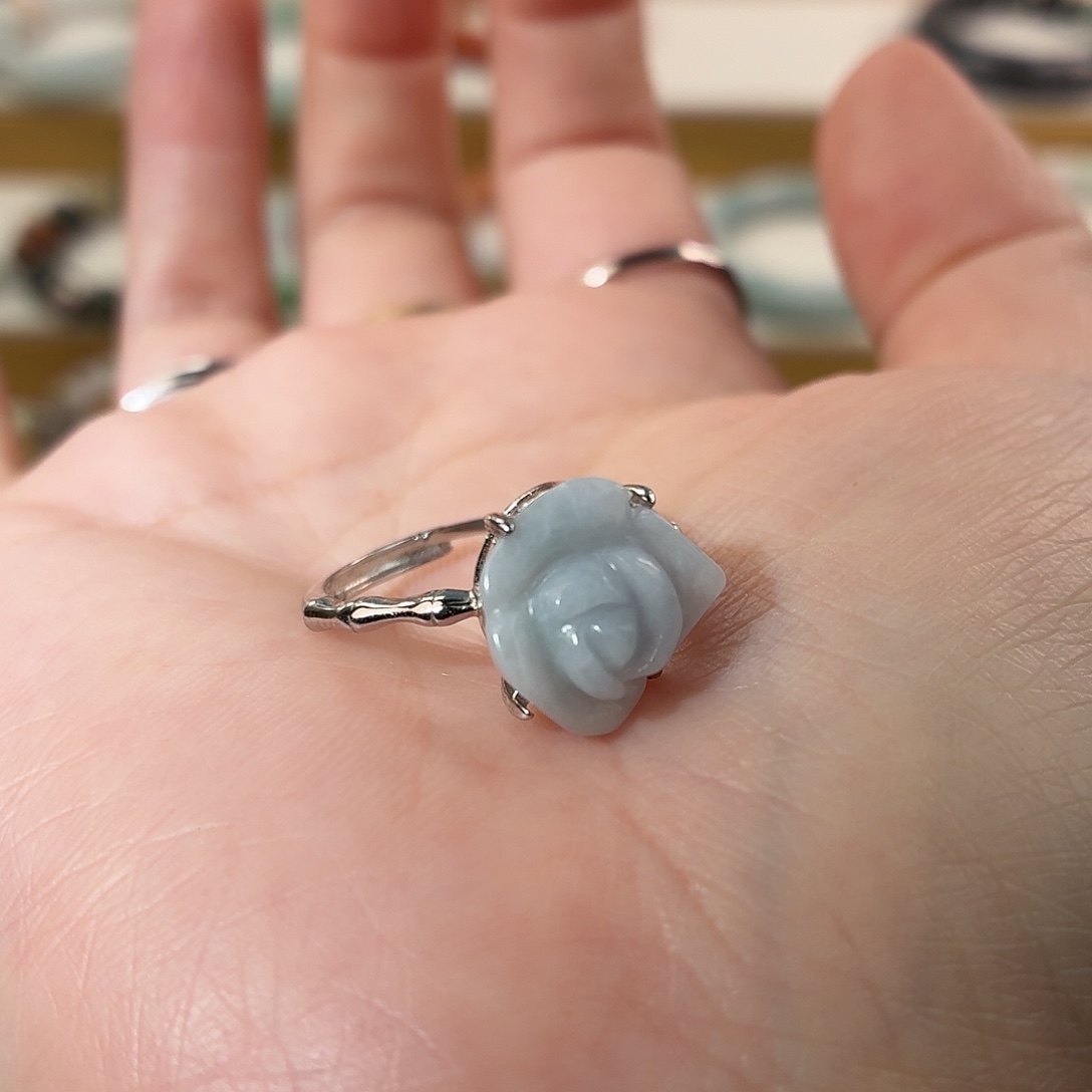 请***姨翡翠未镶嵌手镯花花戒指