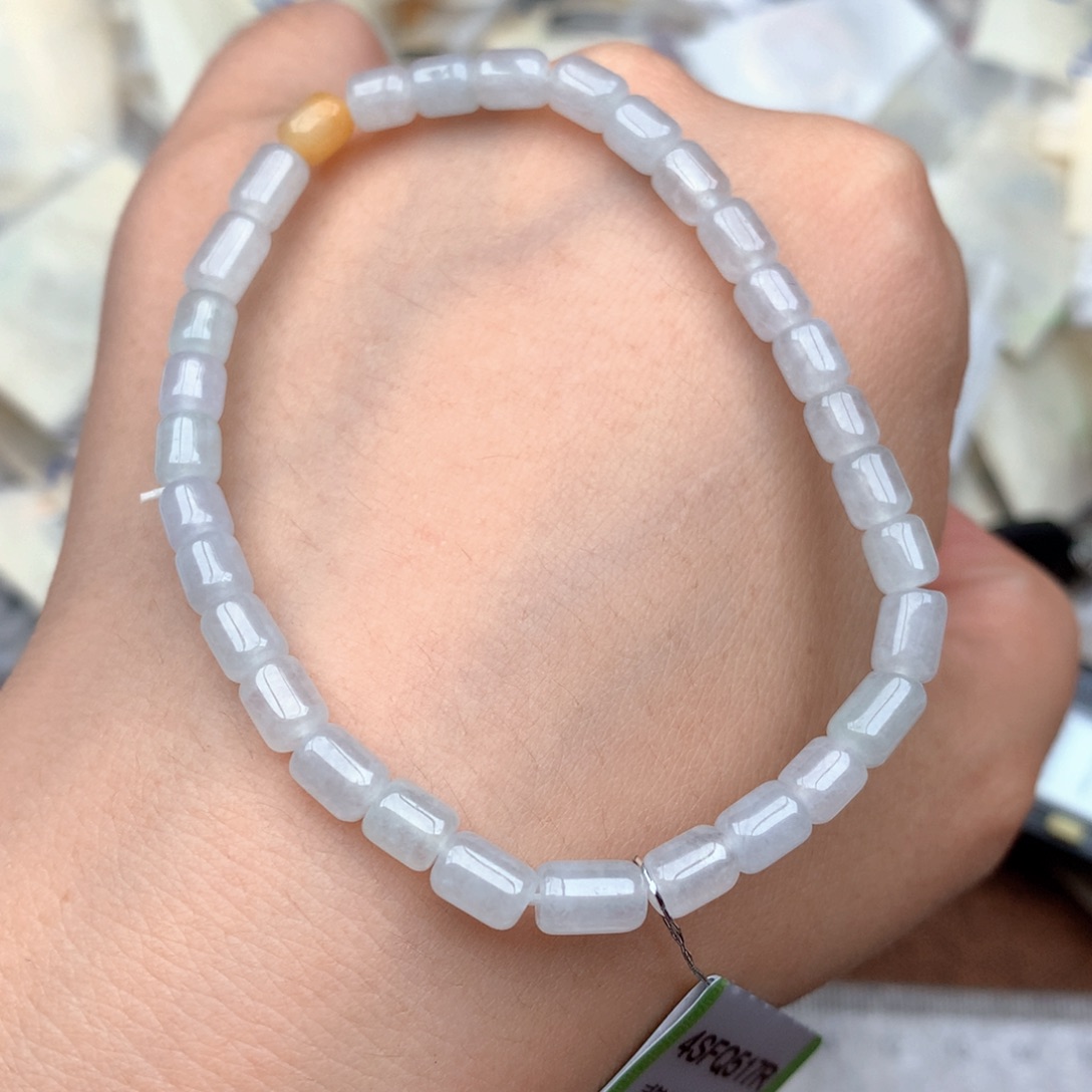 翡翠未镶嵌挂件….