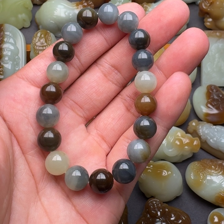 和田玉颈饰未镶嵌单****飞