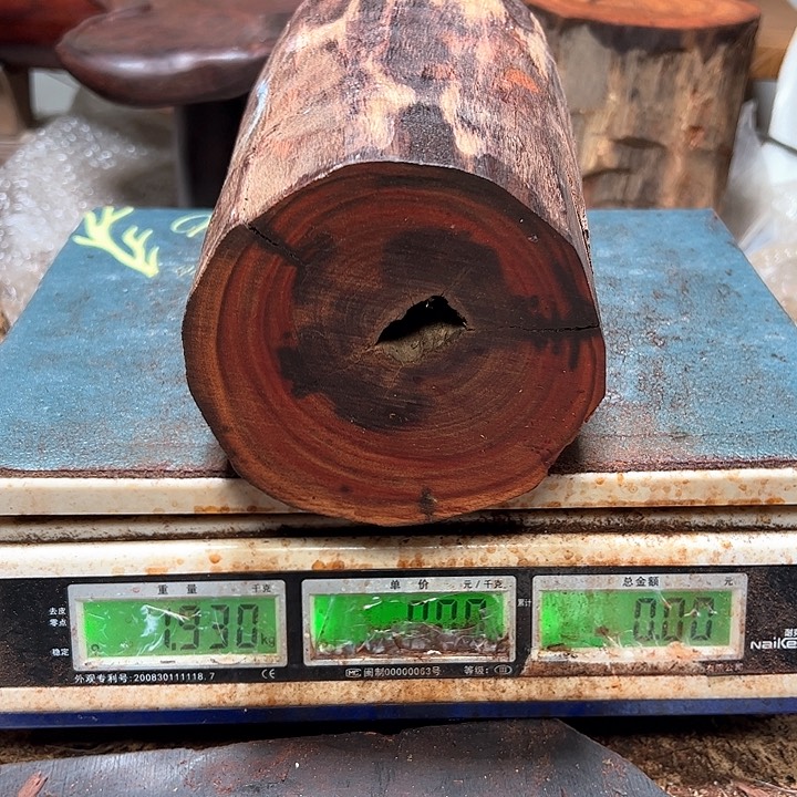 檀香紫檀（小叶紫檀）鱼*泪