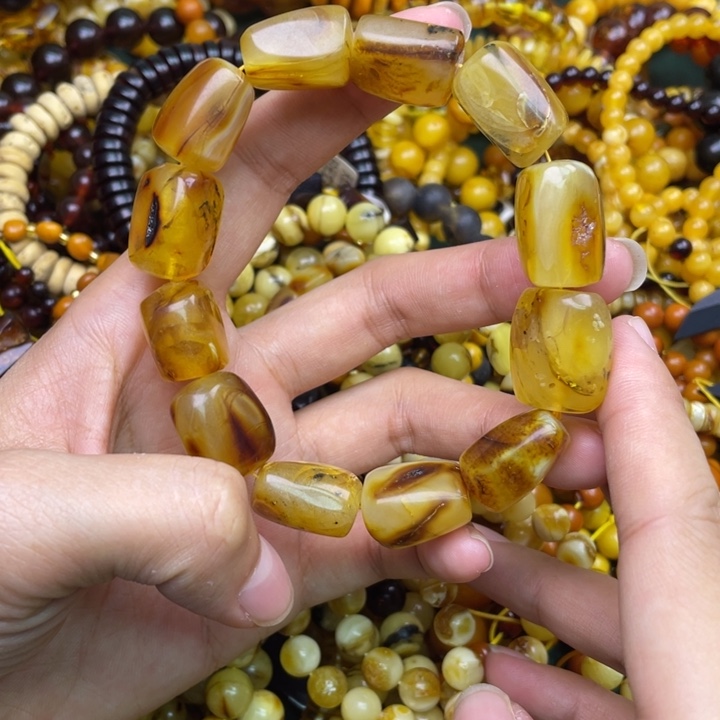 琥珀未镶嵌珠宝奇石