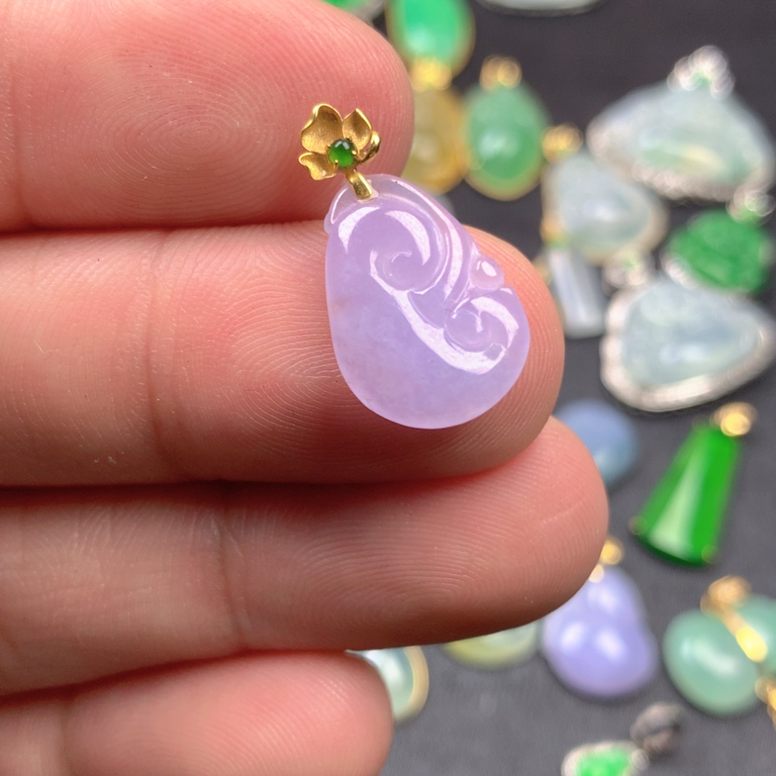 【闪购商品】颈饰18K金镶嵌翡翠翡翠