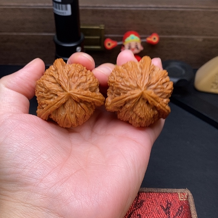 大***子把件文玩核桃白奔