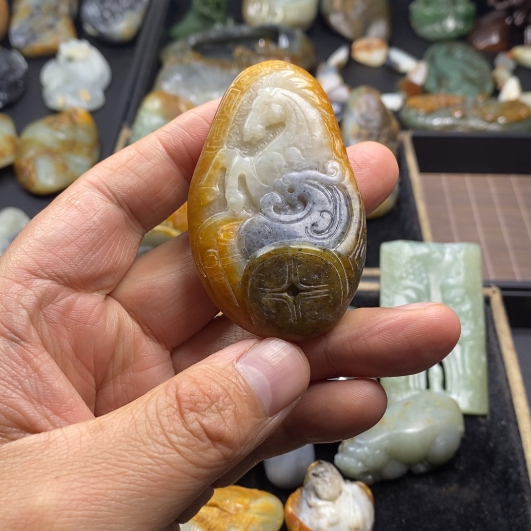 马***钱和田玉未镶嵌把件