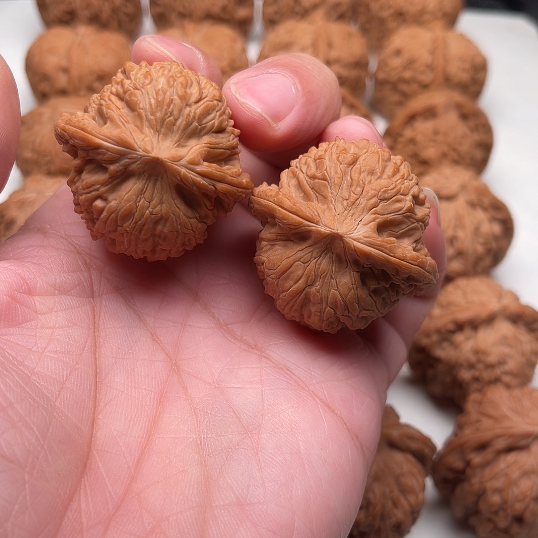 加***鲁文玩核桃把件核桃