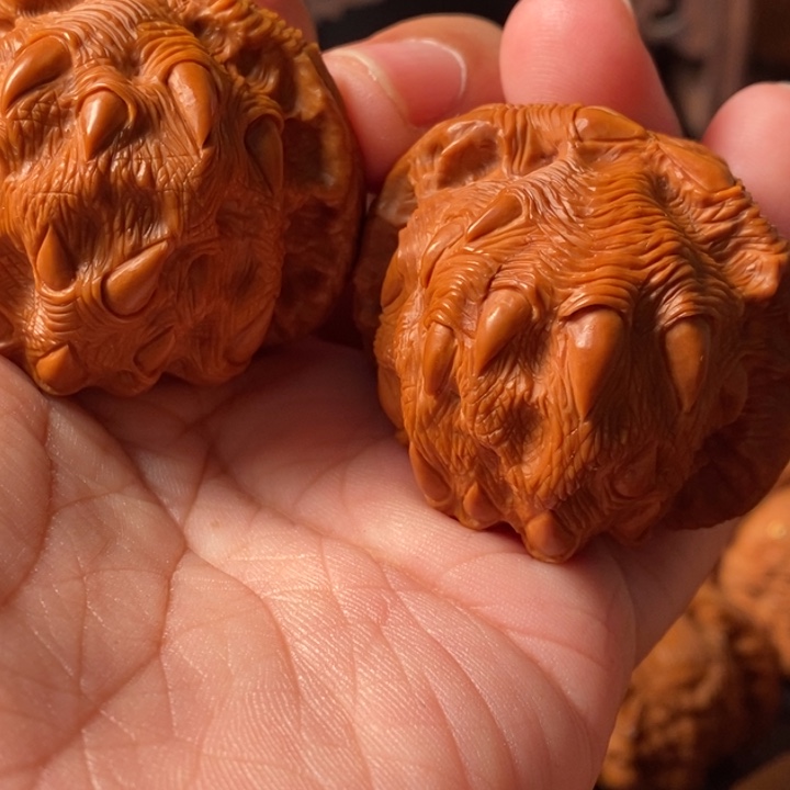 把件文玩核桃吞噬