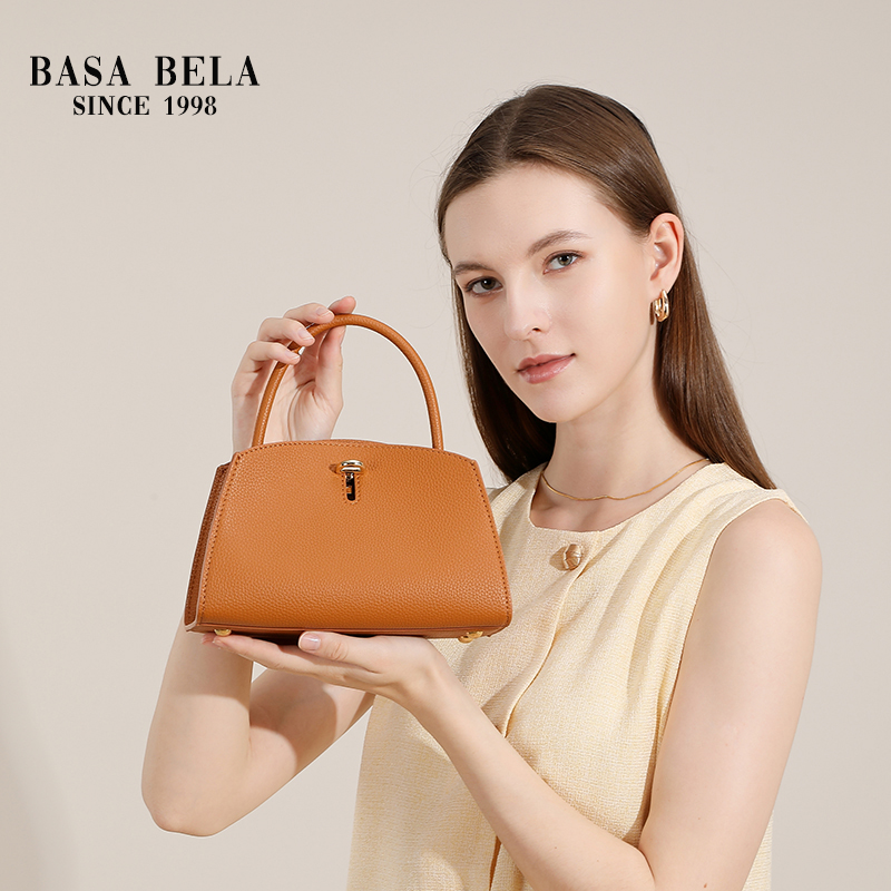 BASA BELA/芭莎貝拉锁扣云朵包单肩手提包日常可背的婚包简约风