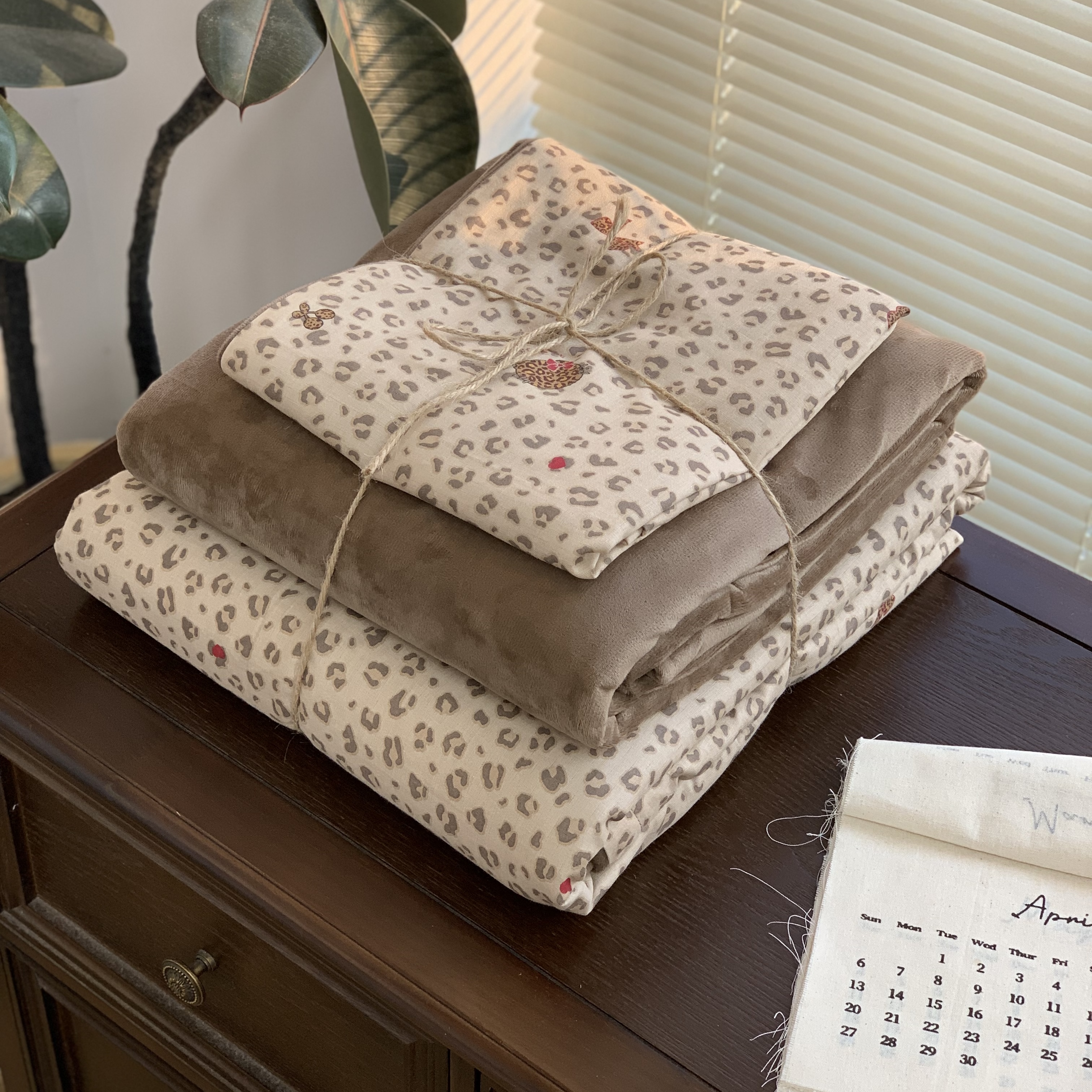 【MJ】ins风A面全棉双层纱B面宝宝绒四件套学生宿舍三件套床品