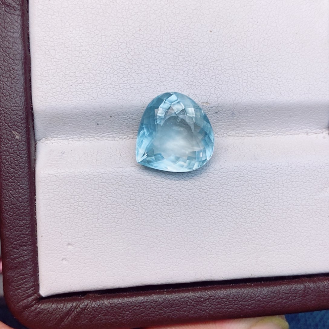 海蓝宝石裸石未镶嵌海蓝宝7.21克拉