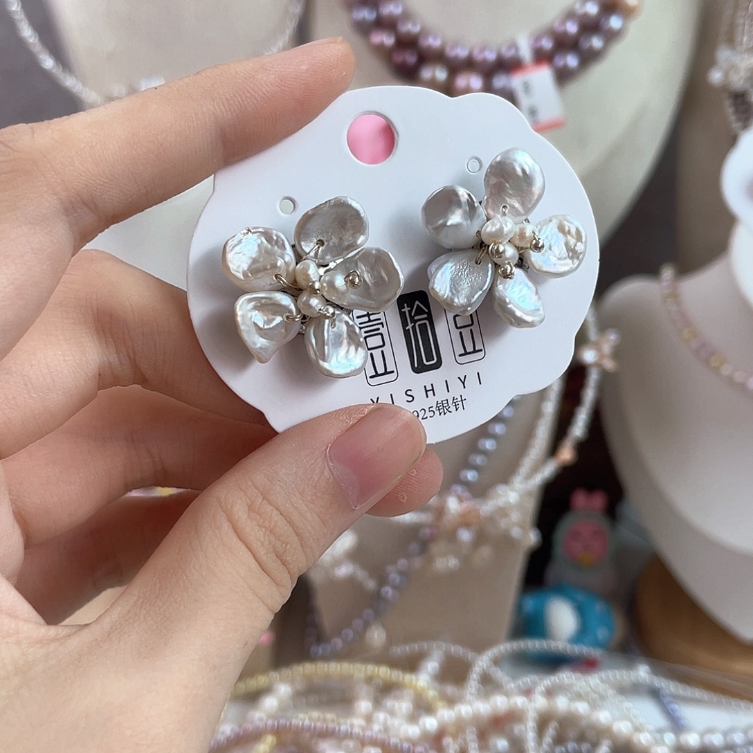 未镶嵌淡水珍珠胸饰