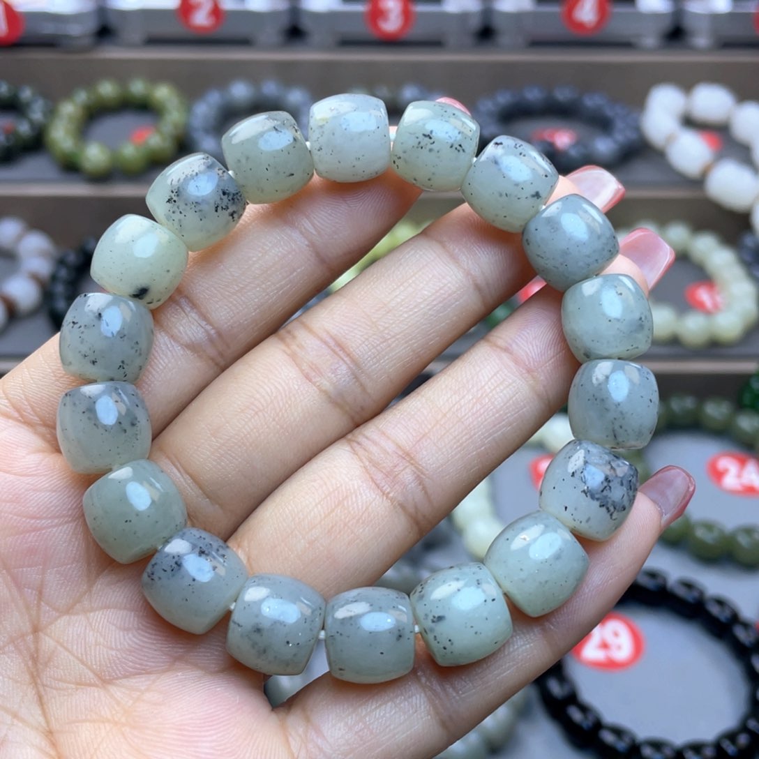 和田玉手链未镶嵌