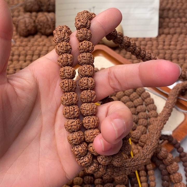 【闪购商品】金刚菩提吊坠熊**熊凹底梅花108