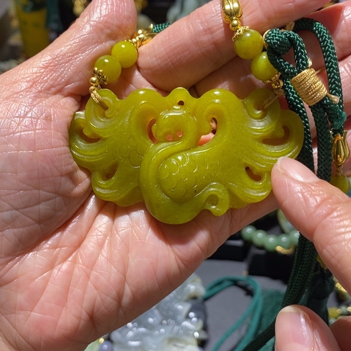 岫玉岫玉吊坠未镶嵌