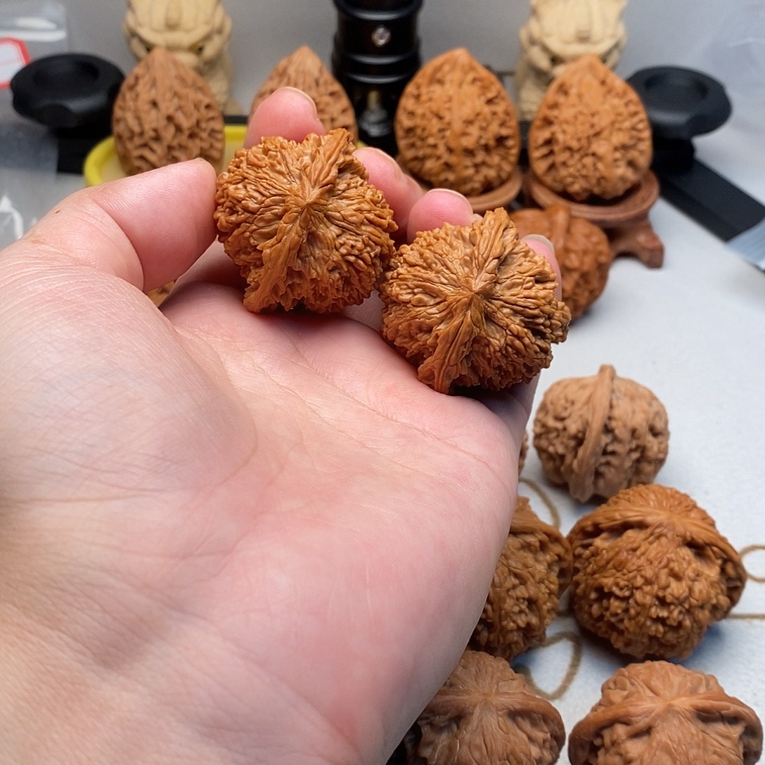 文玩核桃把件41尺满天星