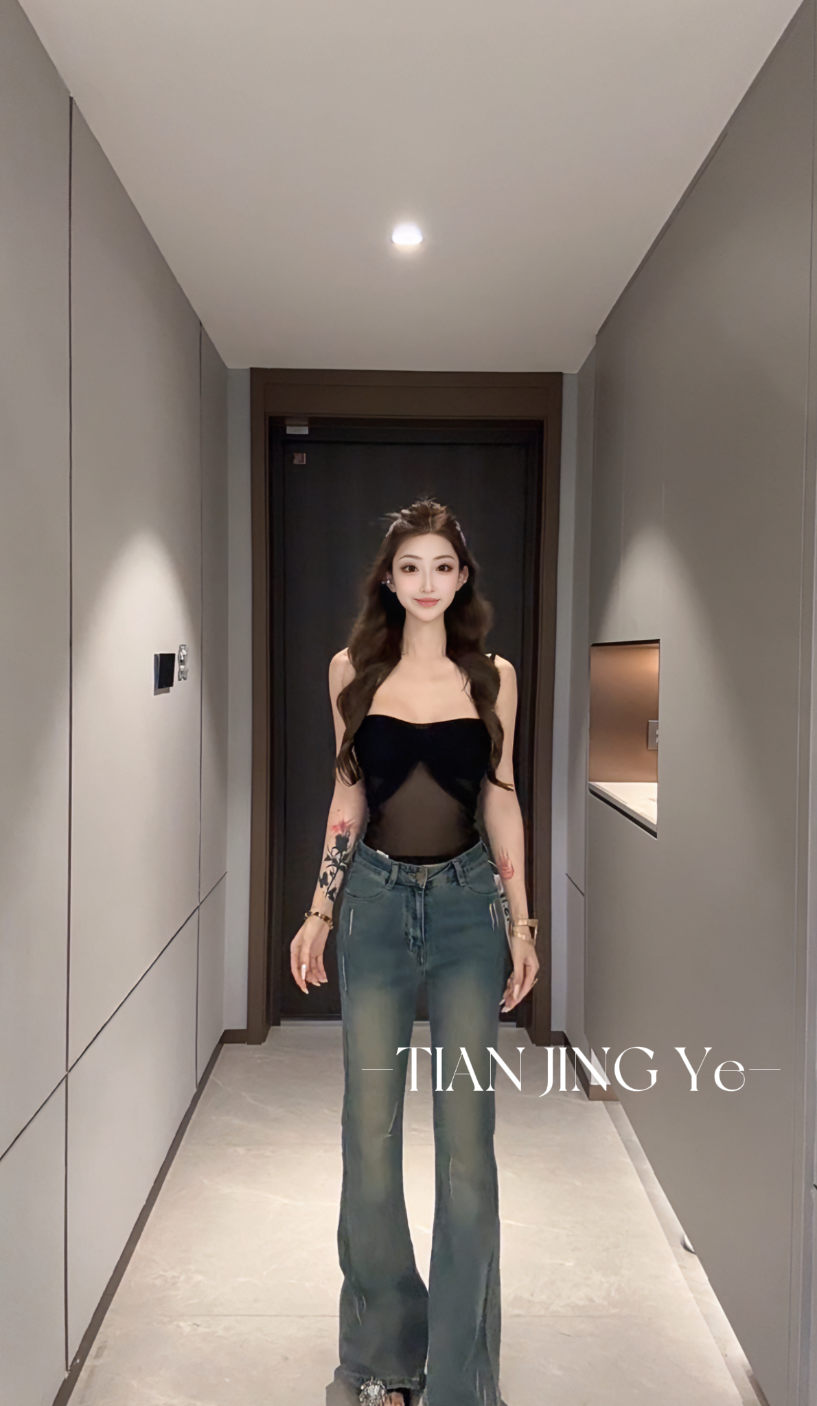 INGYE/25~新款浅蓝色直筒微喇百搭牛仔裤