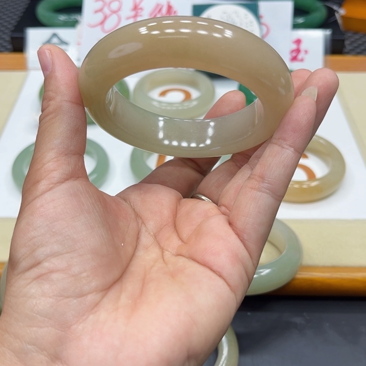 未镶嵌手镯石英质玉用****4
