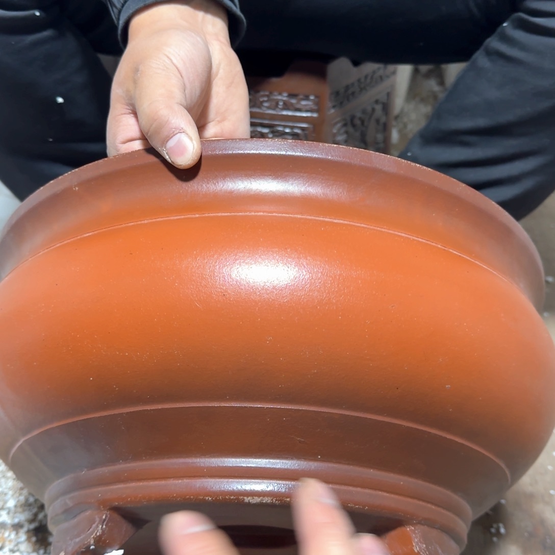 紫砂花盆口径为圆形