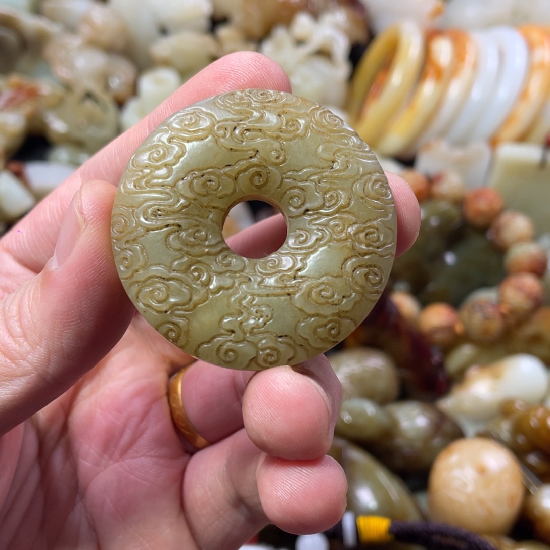 森***森和田玉未镶嵌把件