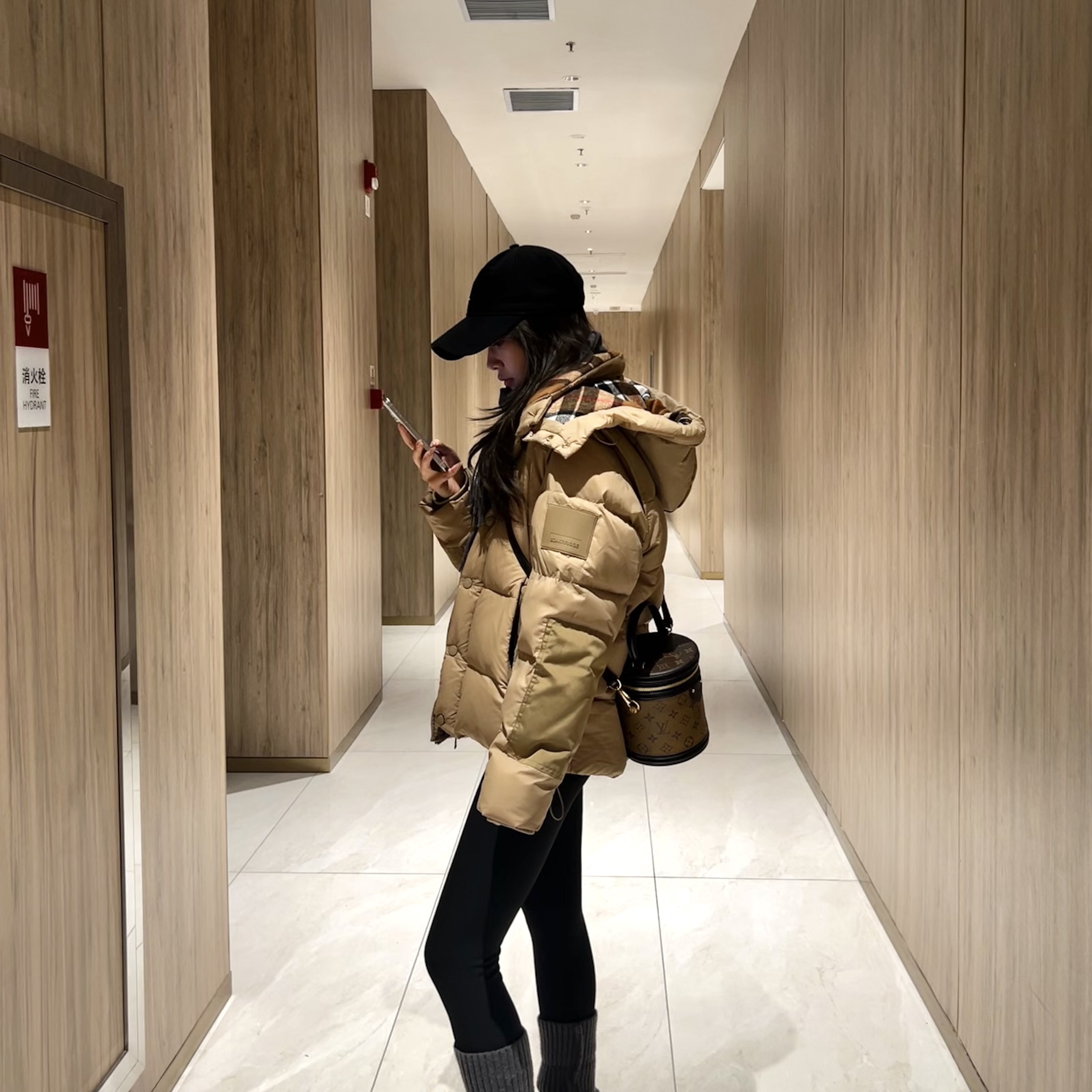 2025新款羽绒服男女同款可脱卸袖子马甲外套两穿情侣