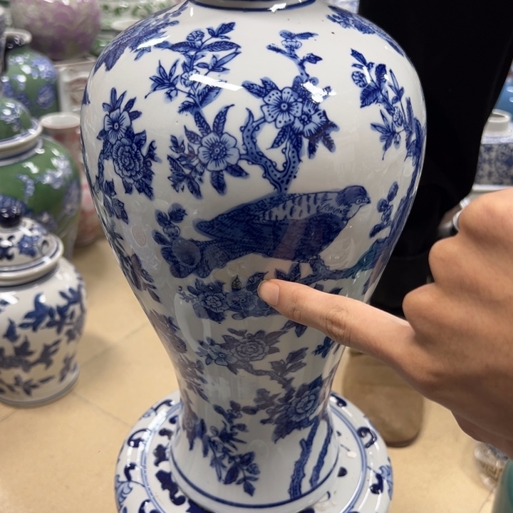 瓷片微瑕。。。。。。。。。。。。。