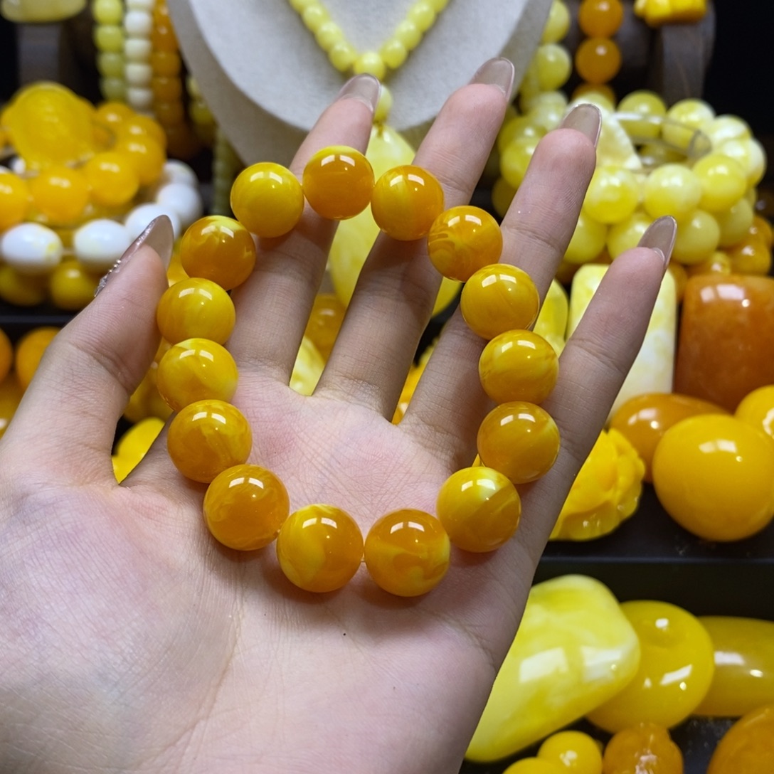 小***。树脂全品无暇老蜡手串