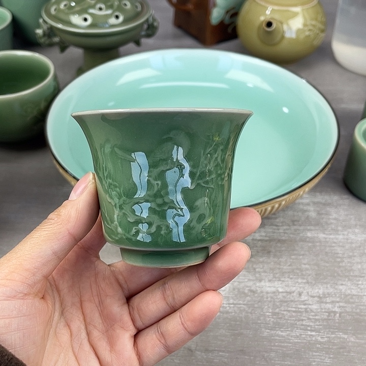 龙泉青瓷哈哈哈哈