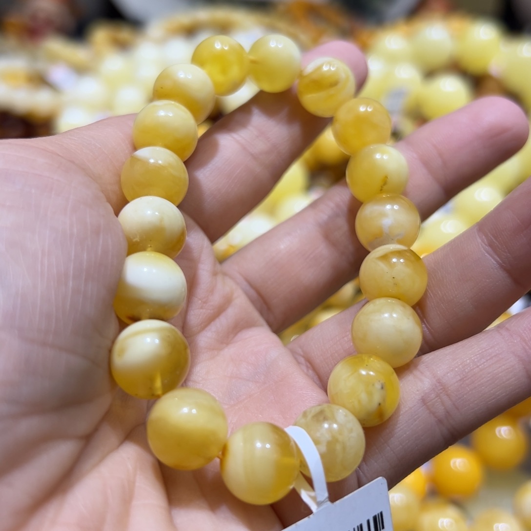 琥珀珠宝奇石未镶嵌