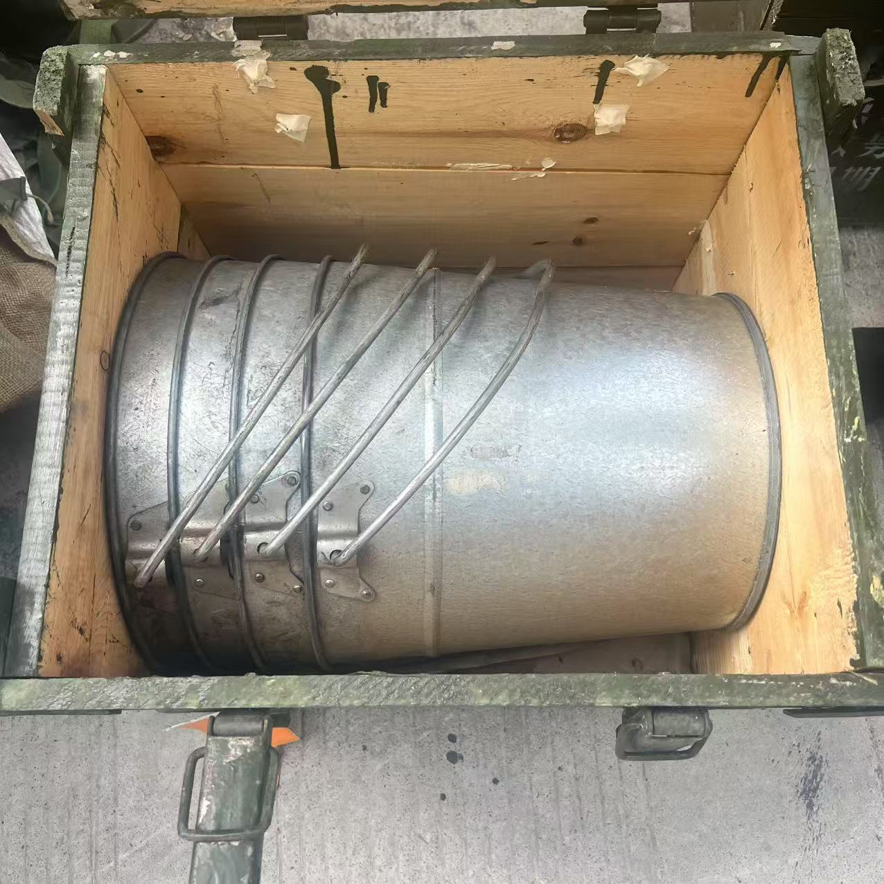 4个铁桶老库存送木箱套装水桶