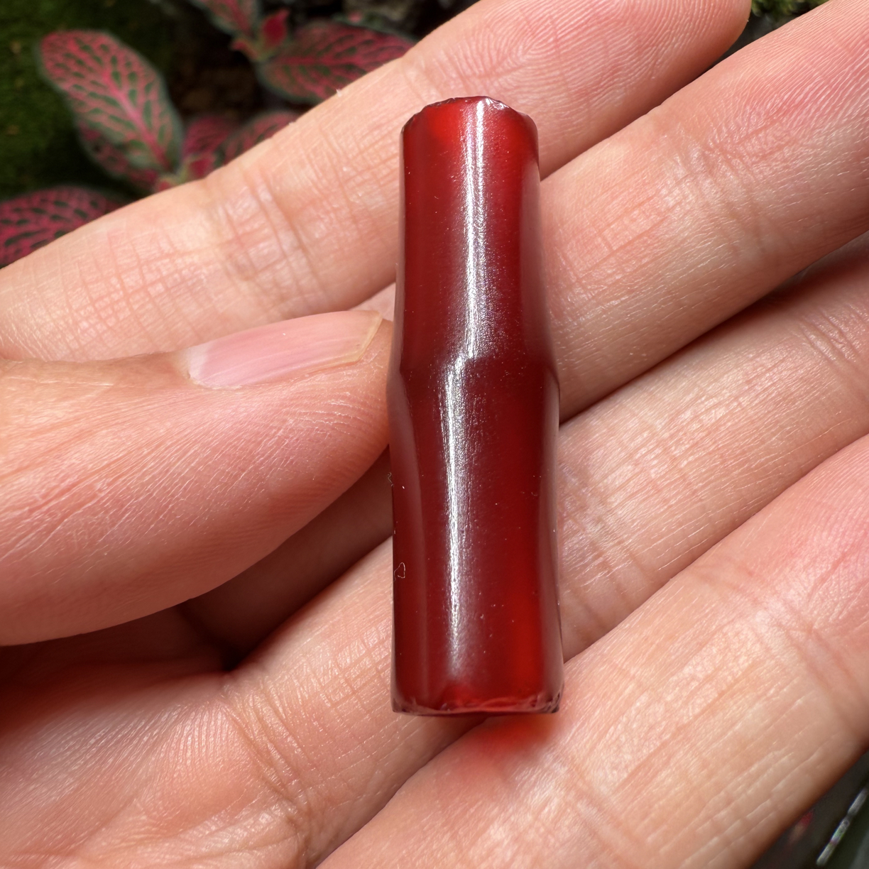         红。玛瑙竹节管