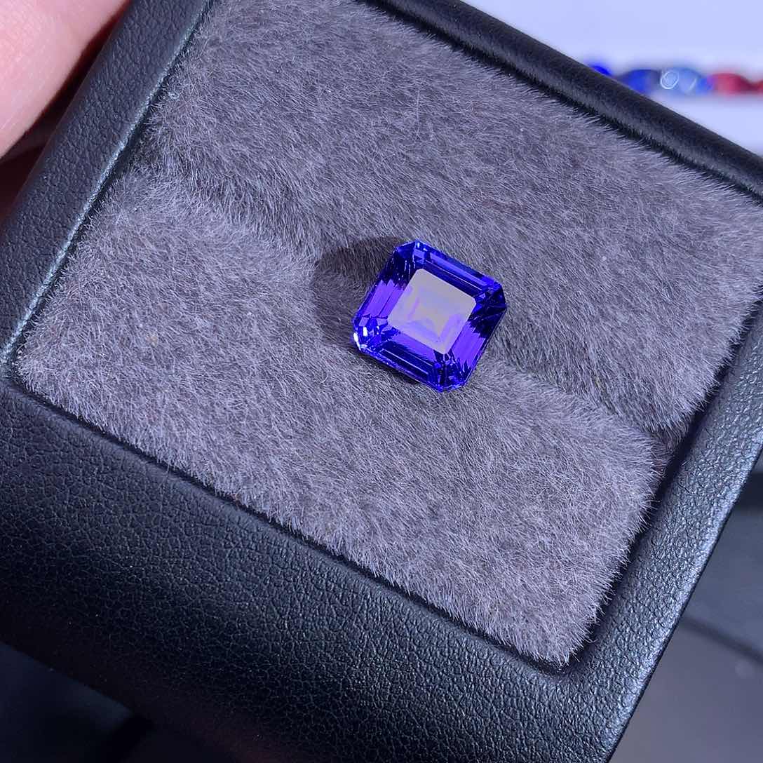坦桑石珠宝奇石未镶嵌4.58ct