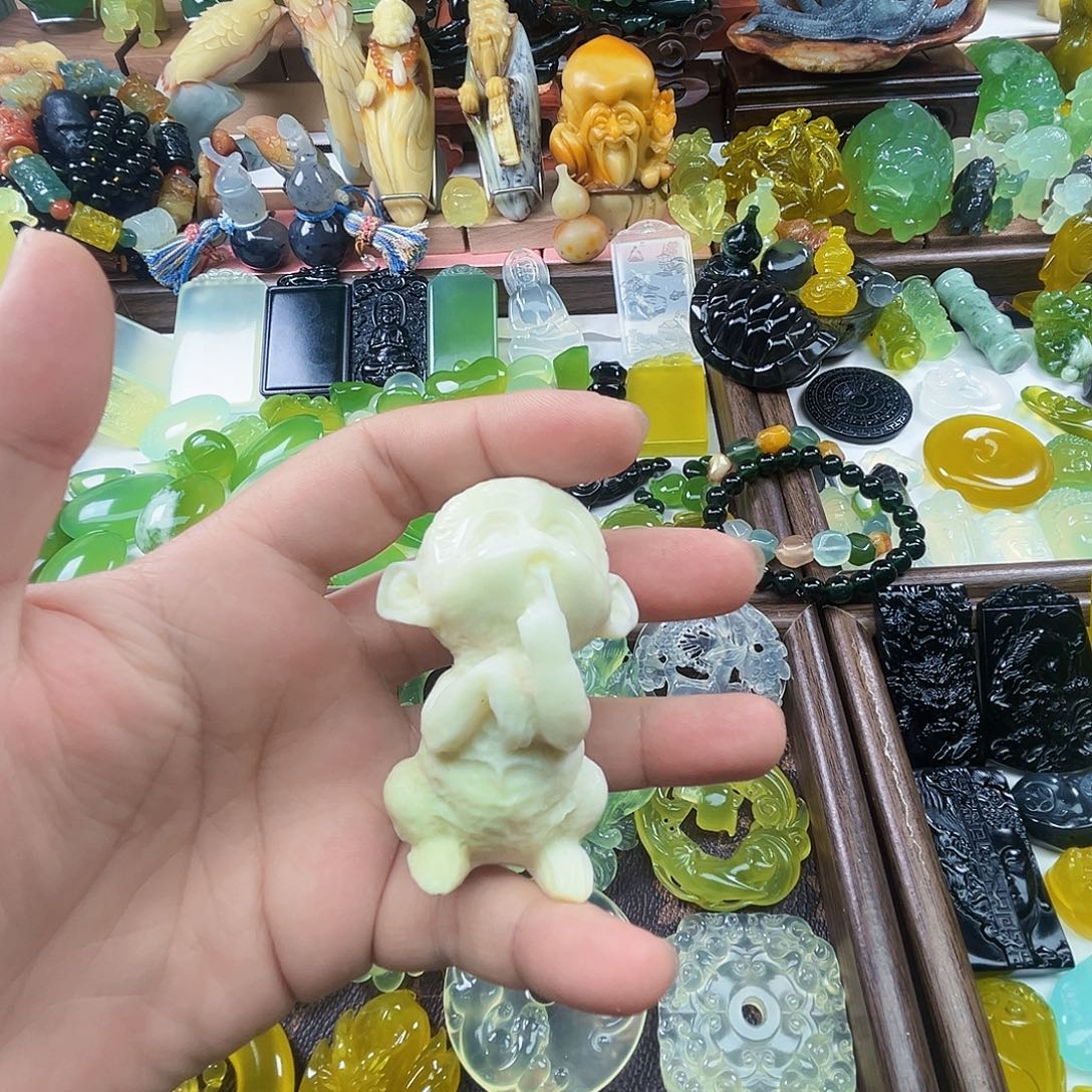 岫玉未镶嵌吊坠(不含链)