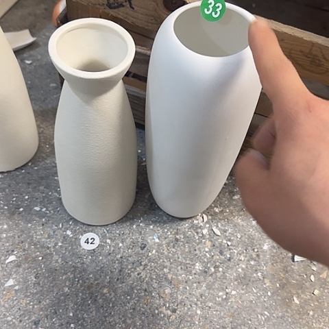 瓶是****?正22厘米➕瑕疵24厘米33号一个