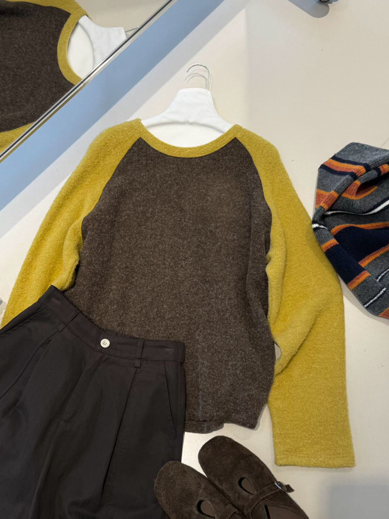 U0012 "小姜饼" 复古美式秋冬撞色加厚圈绒绒感保暖套头卫衣女