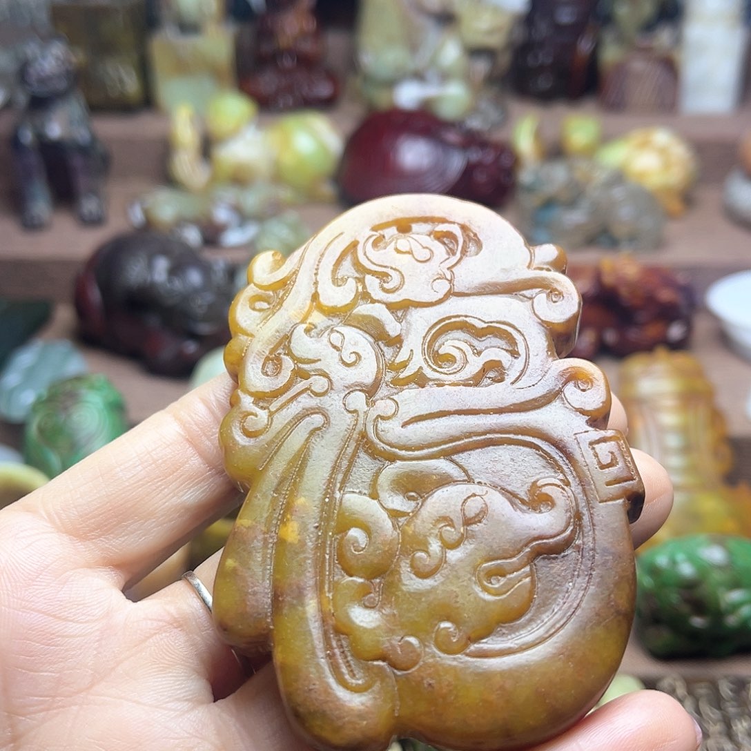 白玉菩提吊坠100。。