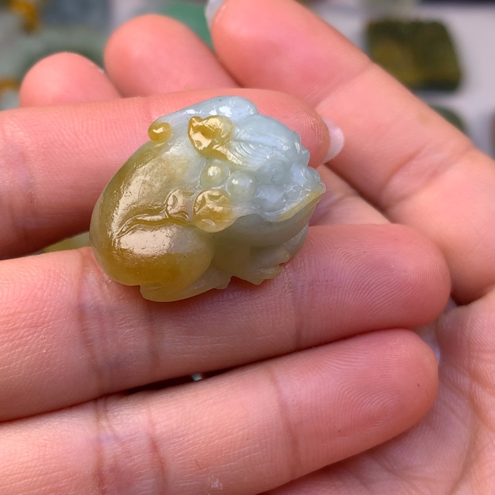 定制翡翠未镶嵌翡翠