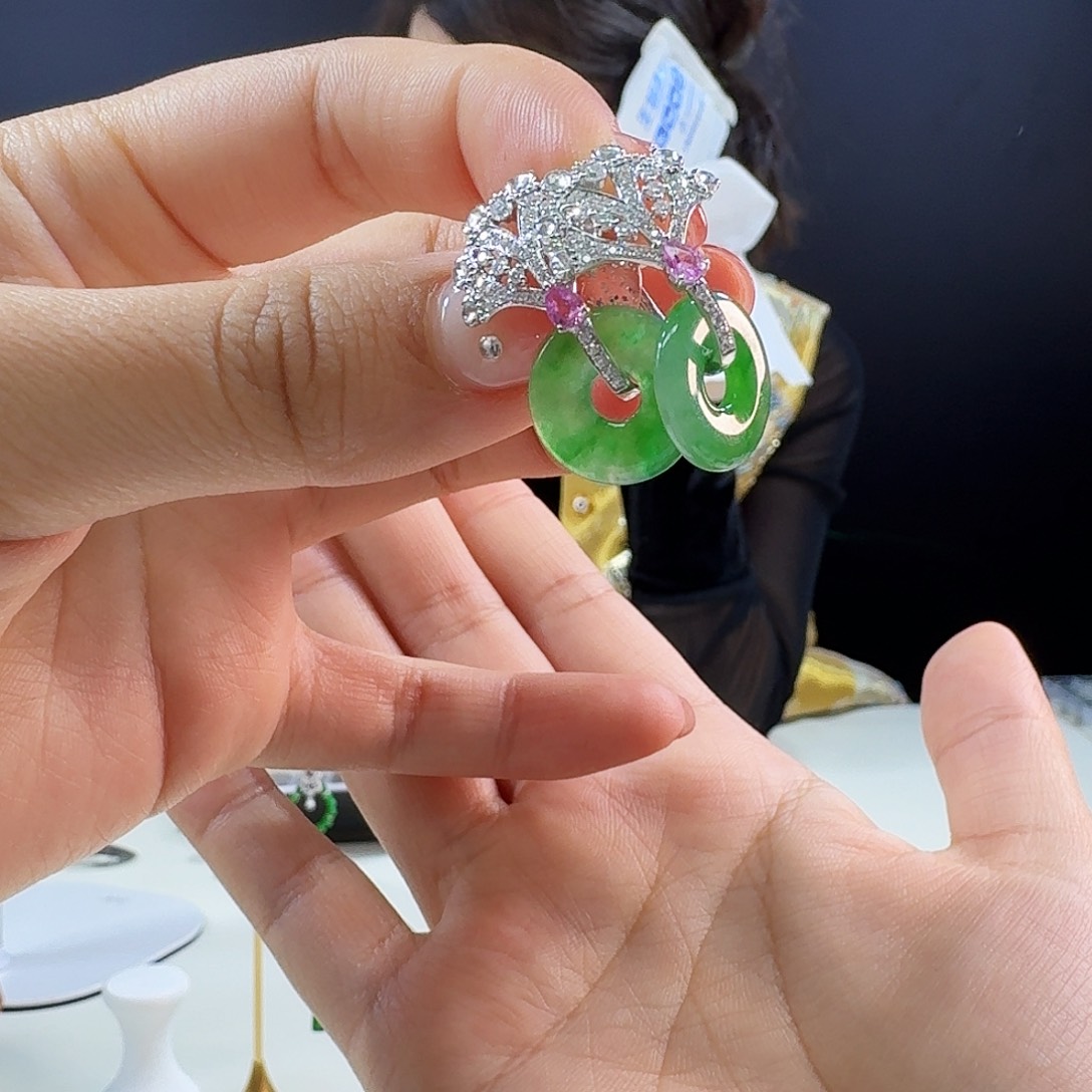 翡翠耳饰18K金镶嵌18k镶嵌