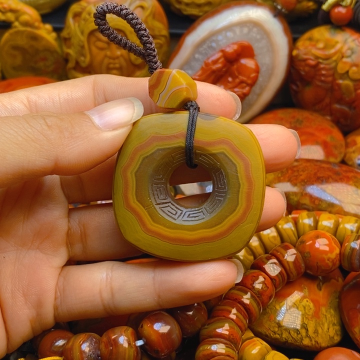 未镶嵌颈饰玛瑙/玉髓唐*爷