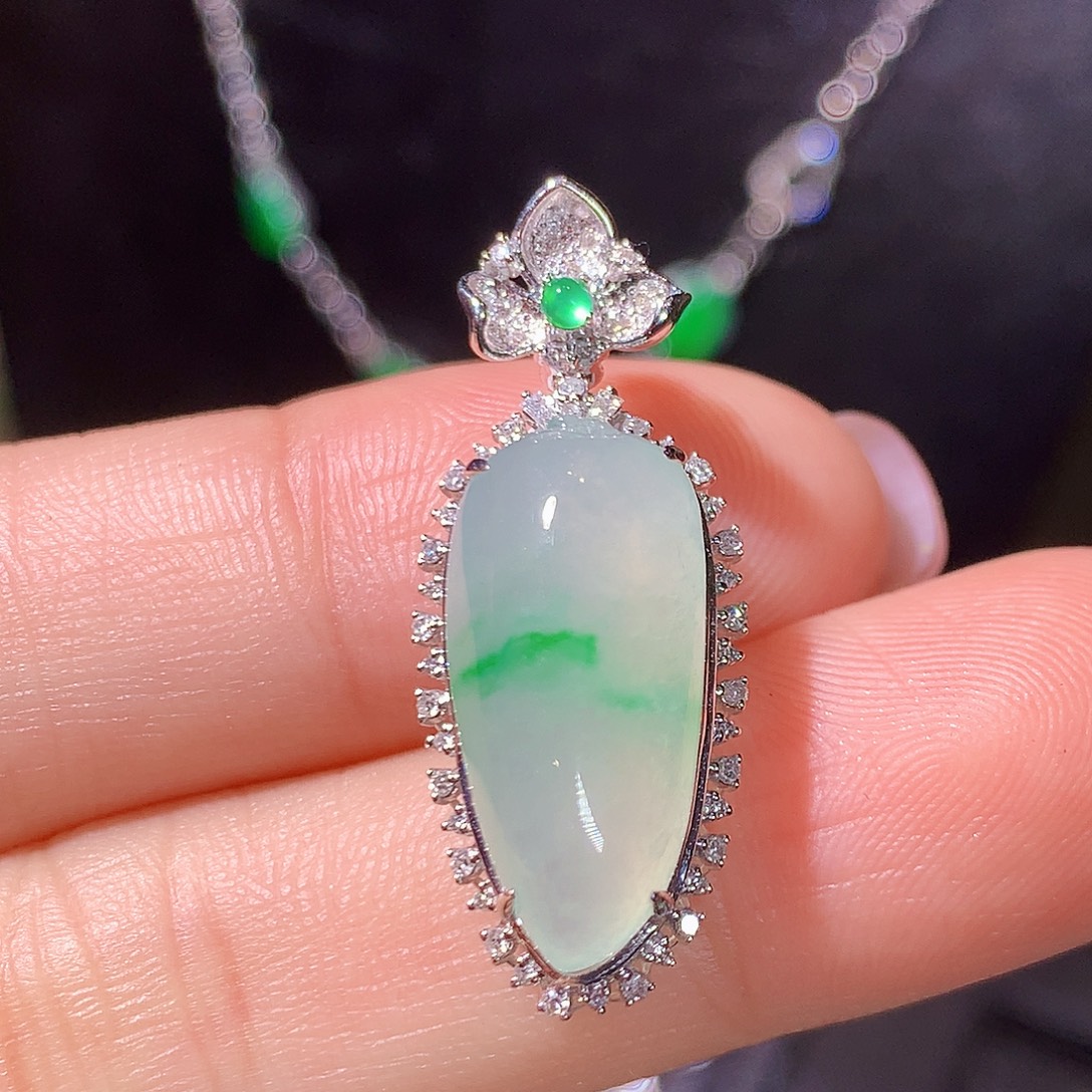 翡翠18K金镶嵌吊坠(不含链)