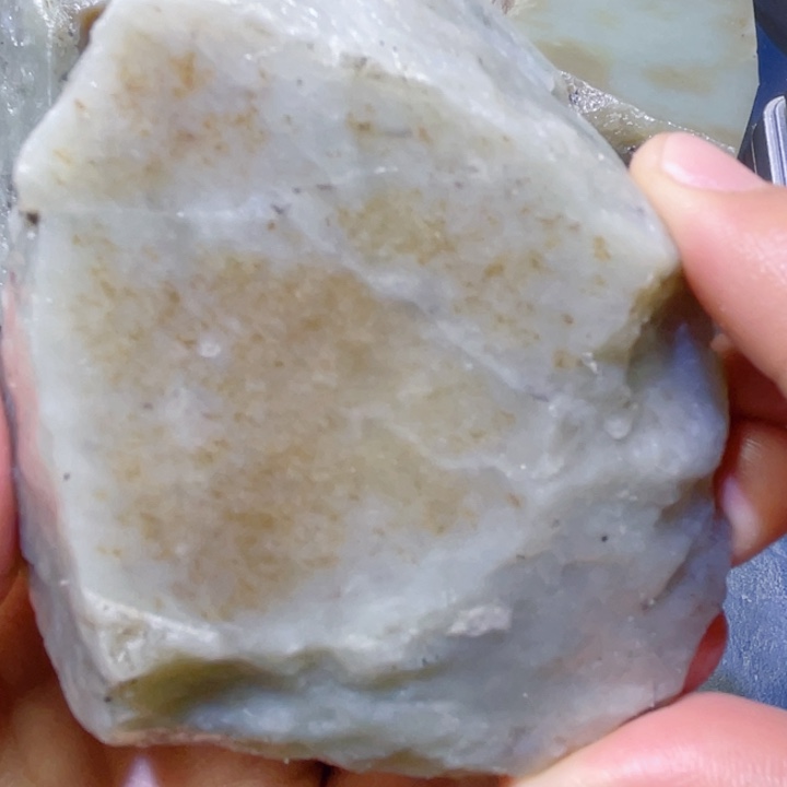 和田玉未镶嵌珠宝半成品