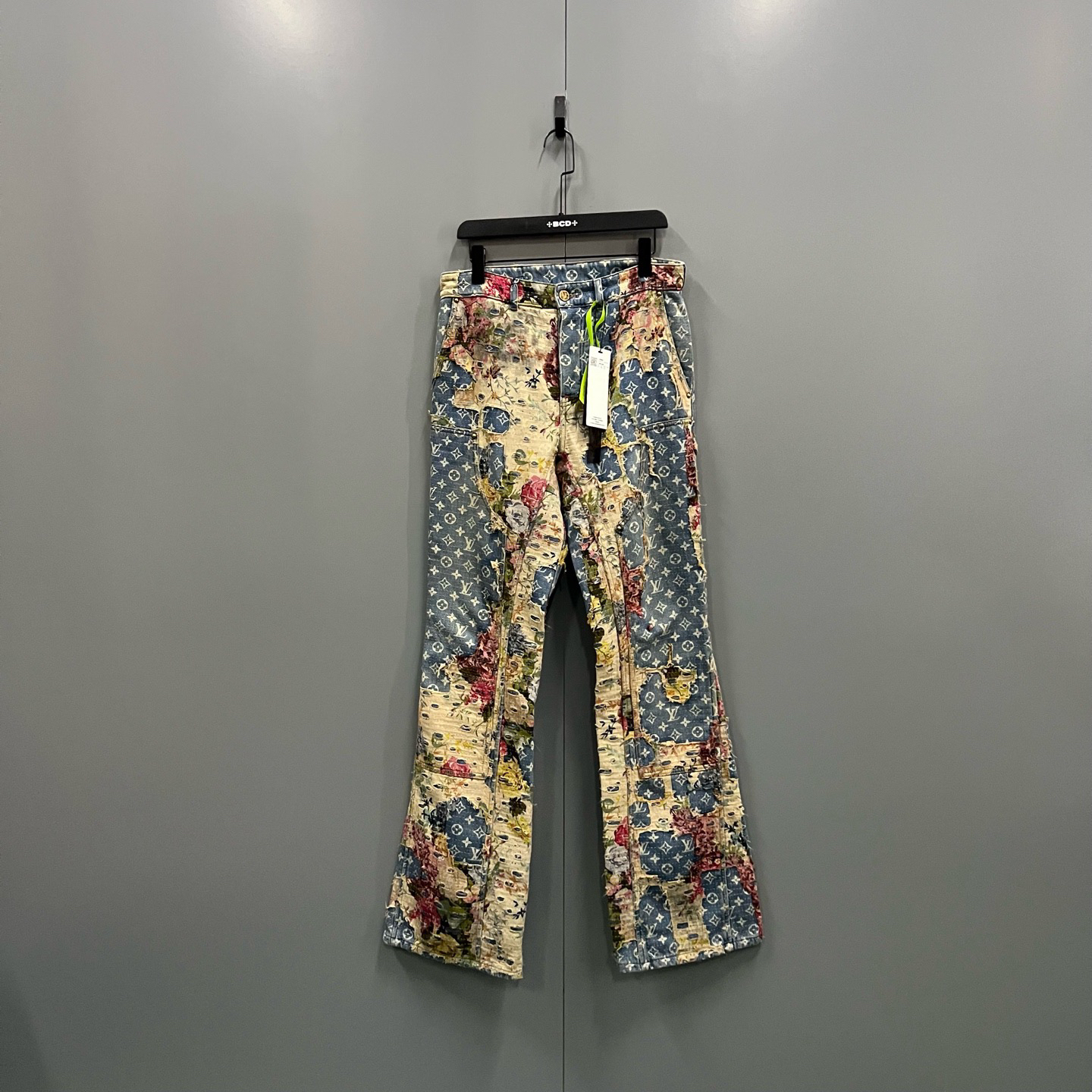 未使用 LouisVuitton/路易威登 楠 做旧花卉刺绣长裤 30码/611289