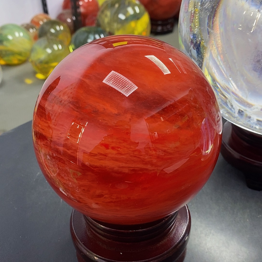 自***在石材12.3厘米红水摆件