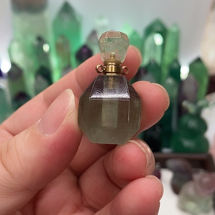萤石未镶嵌天然萤石有瑕天然萤石有瑕