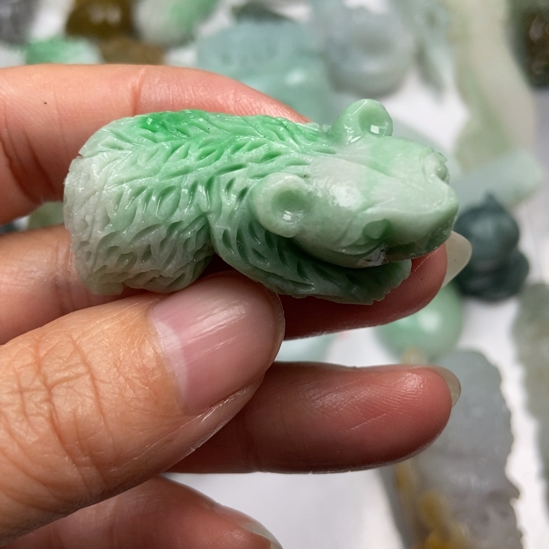 定制翡翠未镶嵌翡翠