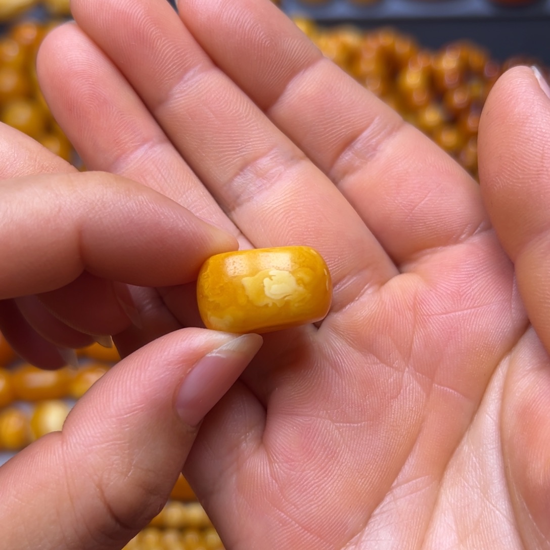 琥珀未镶嵌吊坠(不含链)