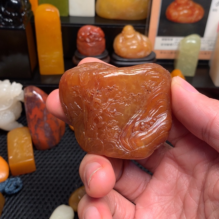 寿山石印石家***畔寿山石