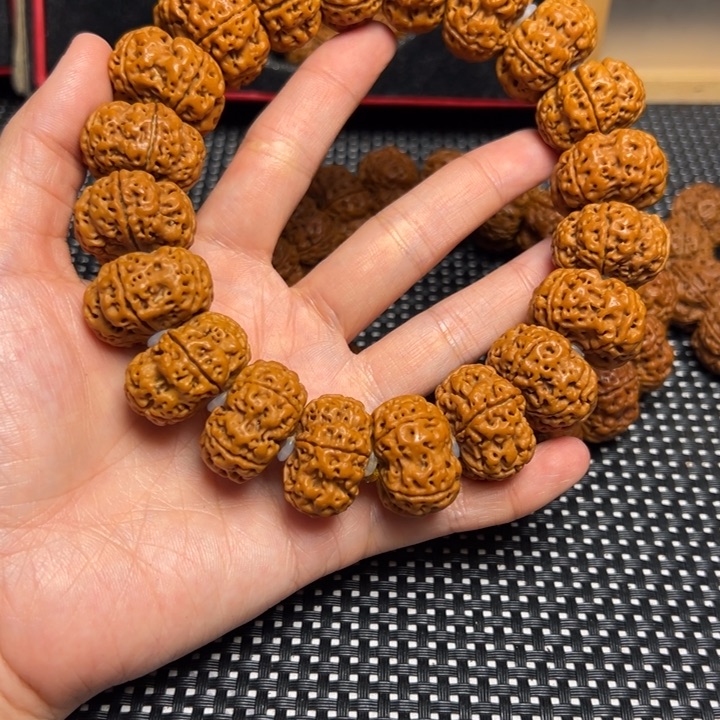 人***定手串金刚菩提25夹板手持