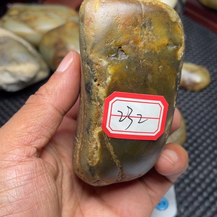 颈饰未镶嵌和田玉232