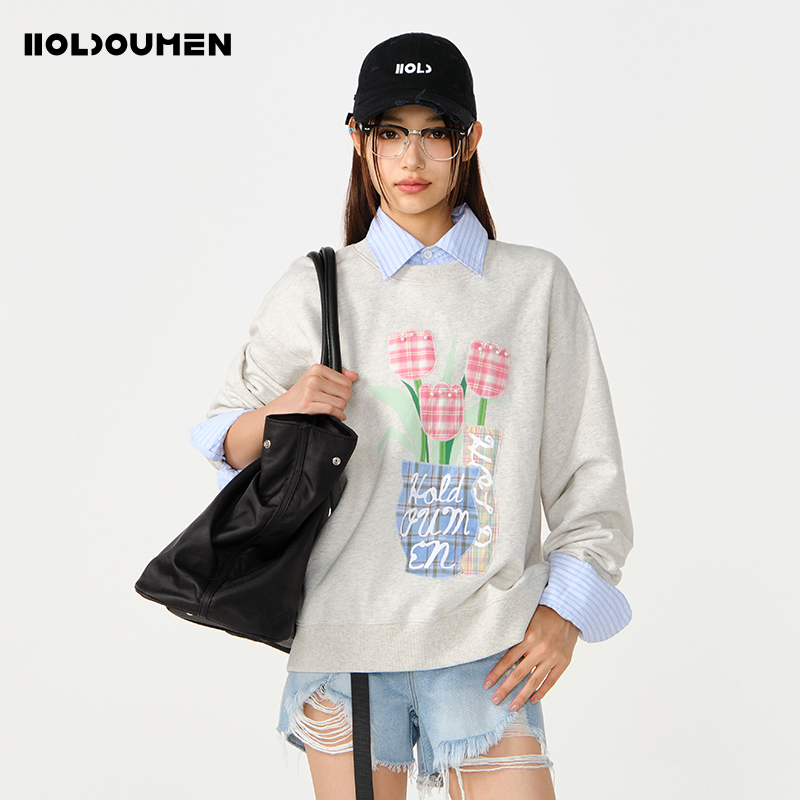 Holdoumen25秋季日常系列郁金香贴布圆领卫衣