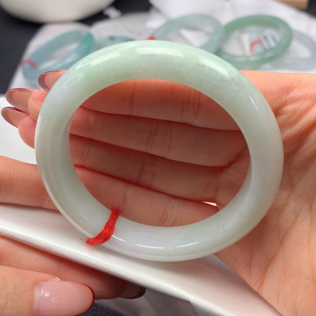 翡翠手镯未镶嵌56正圈